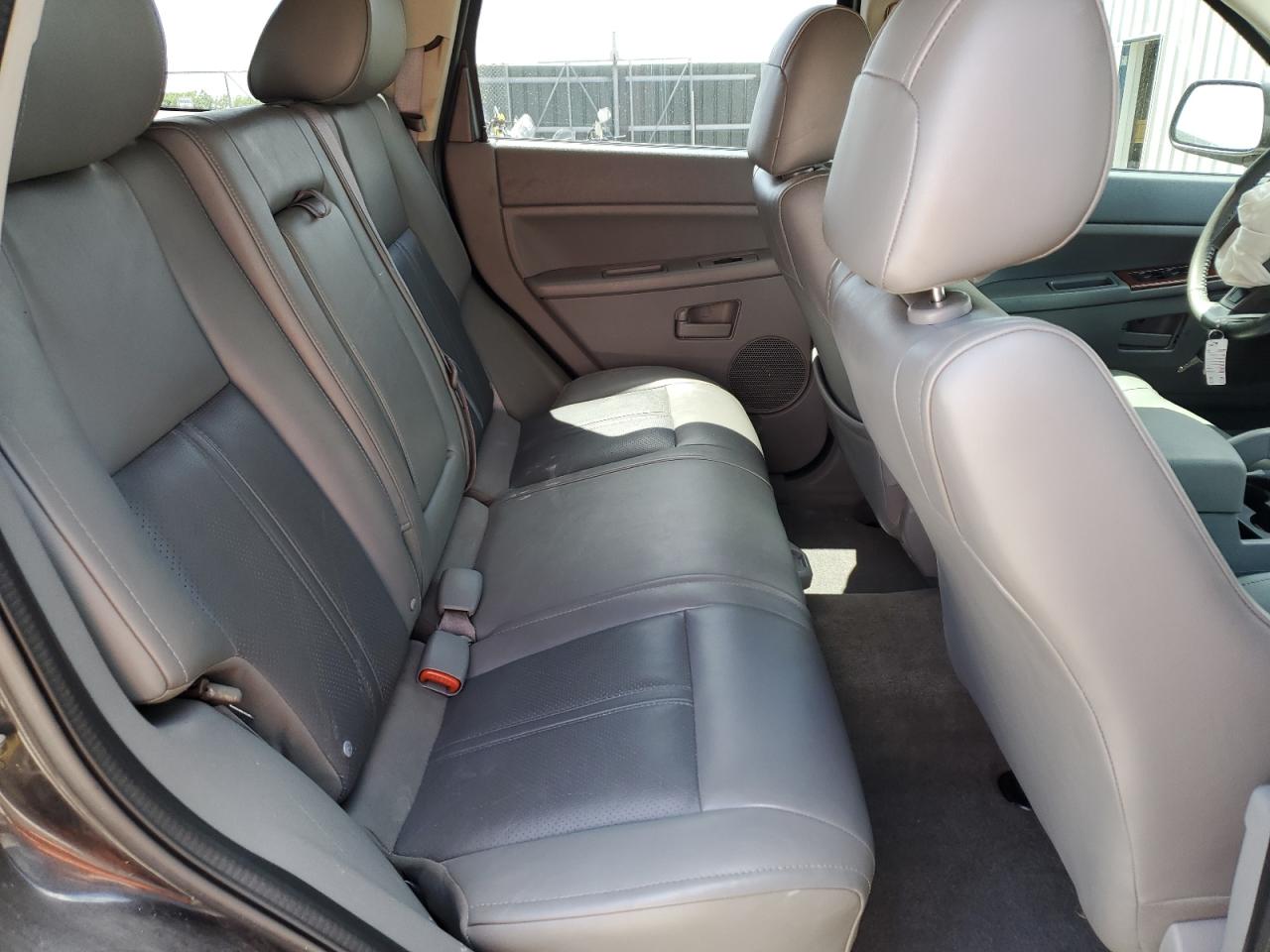 2005 Jeep Grand Cherokee Limited VIN: 1J4HR58N25C548569 Lot: 63232405