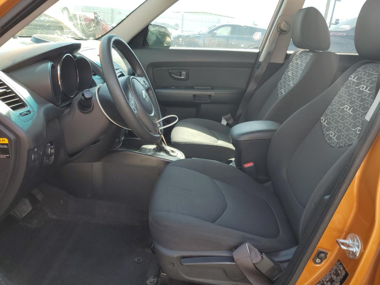 2011 Kia Soul + VIN: KNDJT2A21B7271697 Lot: 64107915