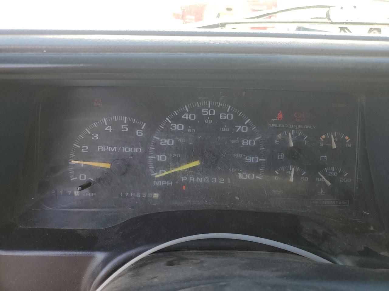 1999 Chevrolet Suburban K1500 VIN: 3GNFK16R4XG166468 Lot: 63573865