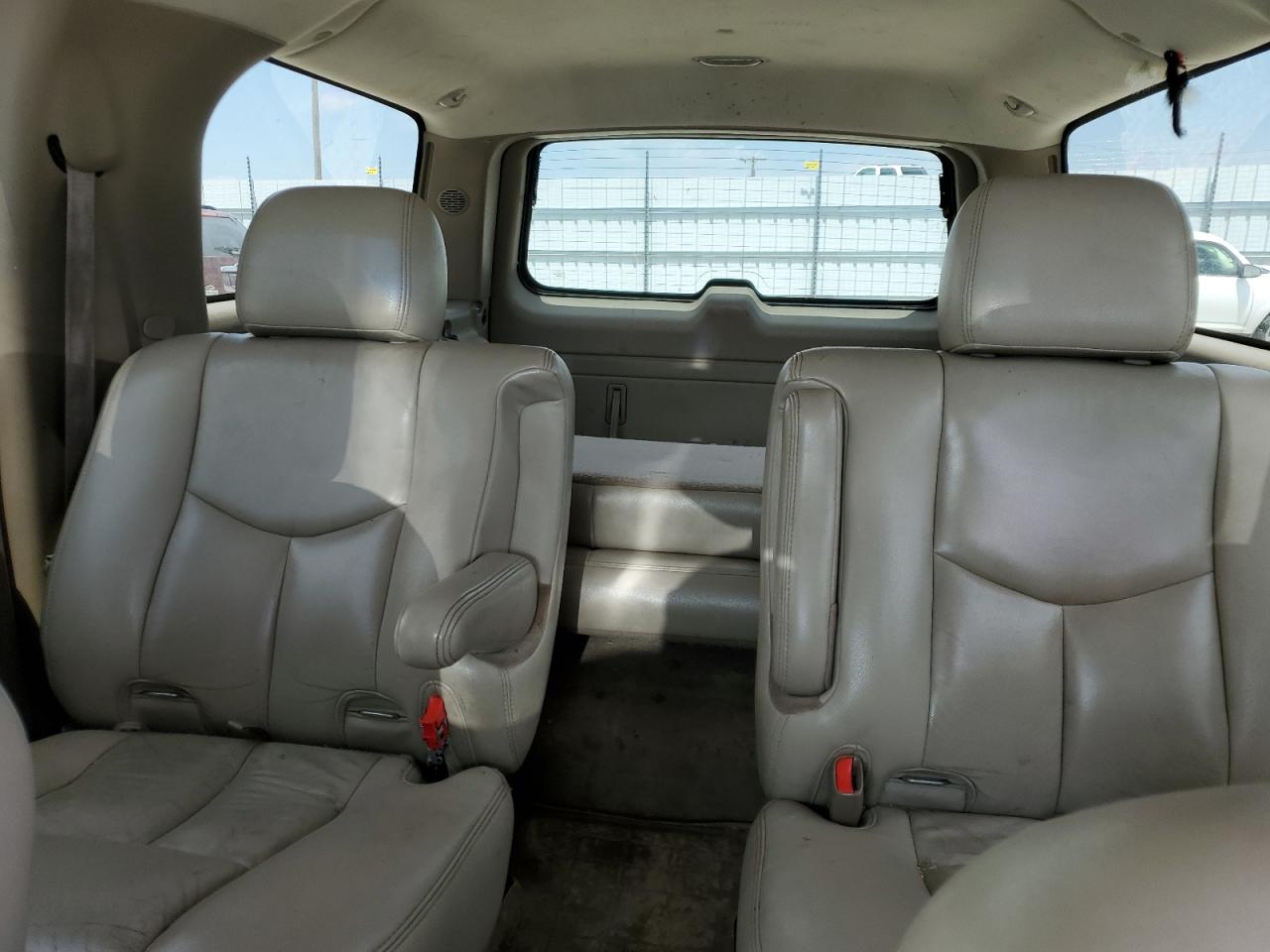 2005 Chevrolet Suburban K1500 VIN: 3GNFK16Z05G280481 Lot: 62952245