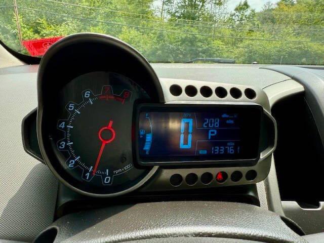 Sedans CHEVROLET SONIC 2012 Czerwony