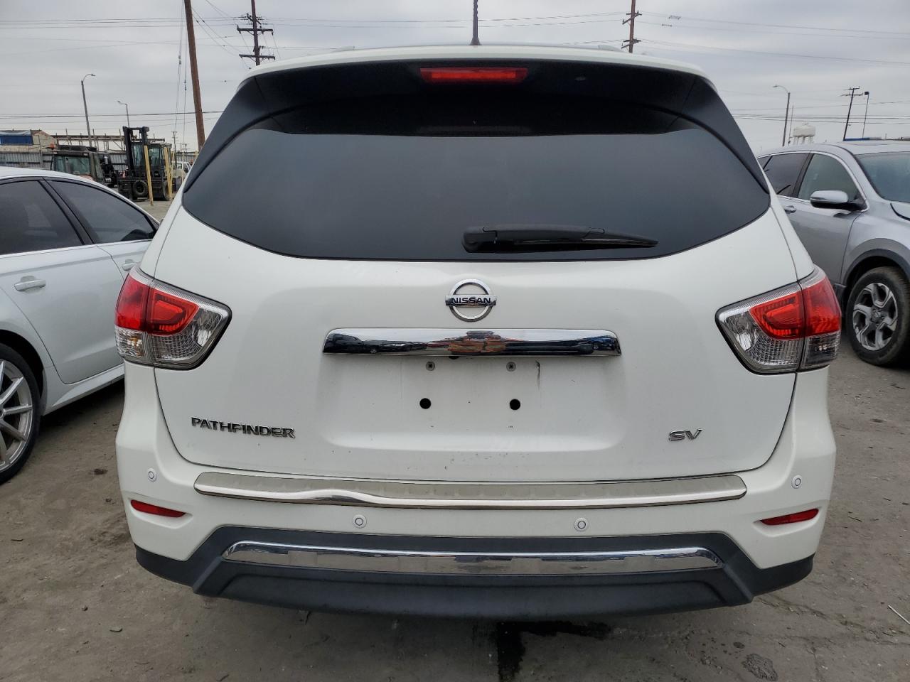 2014 Nissan Pathfinder S VIN: 5N1AR2MN4EC632657 Lot: 65225255