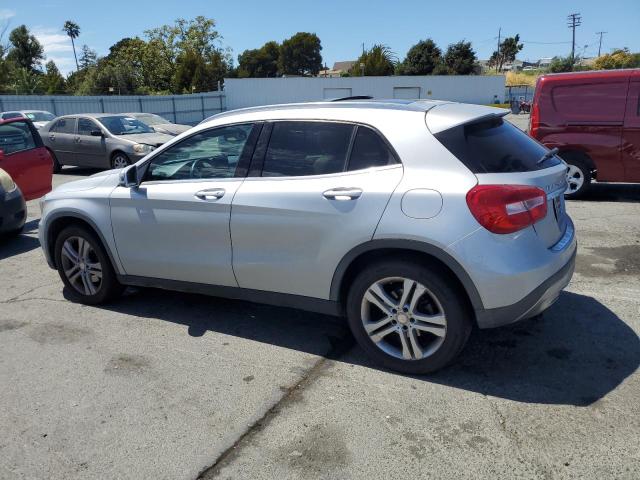 Parquets MERCEDES-BENZ GLA-CLASS 2016 Srebrny