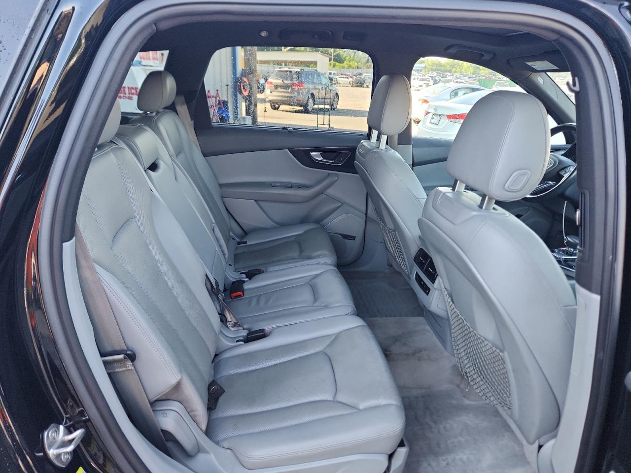 2017 Audi Q7 Premium Plus VIN: WA1LHAF77HD056256 Lot: 62318015