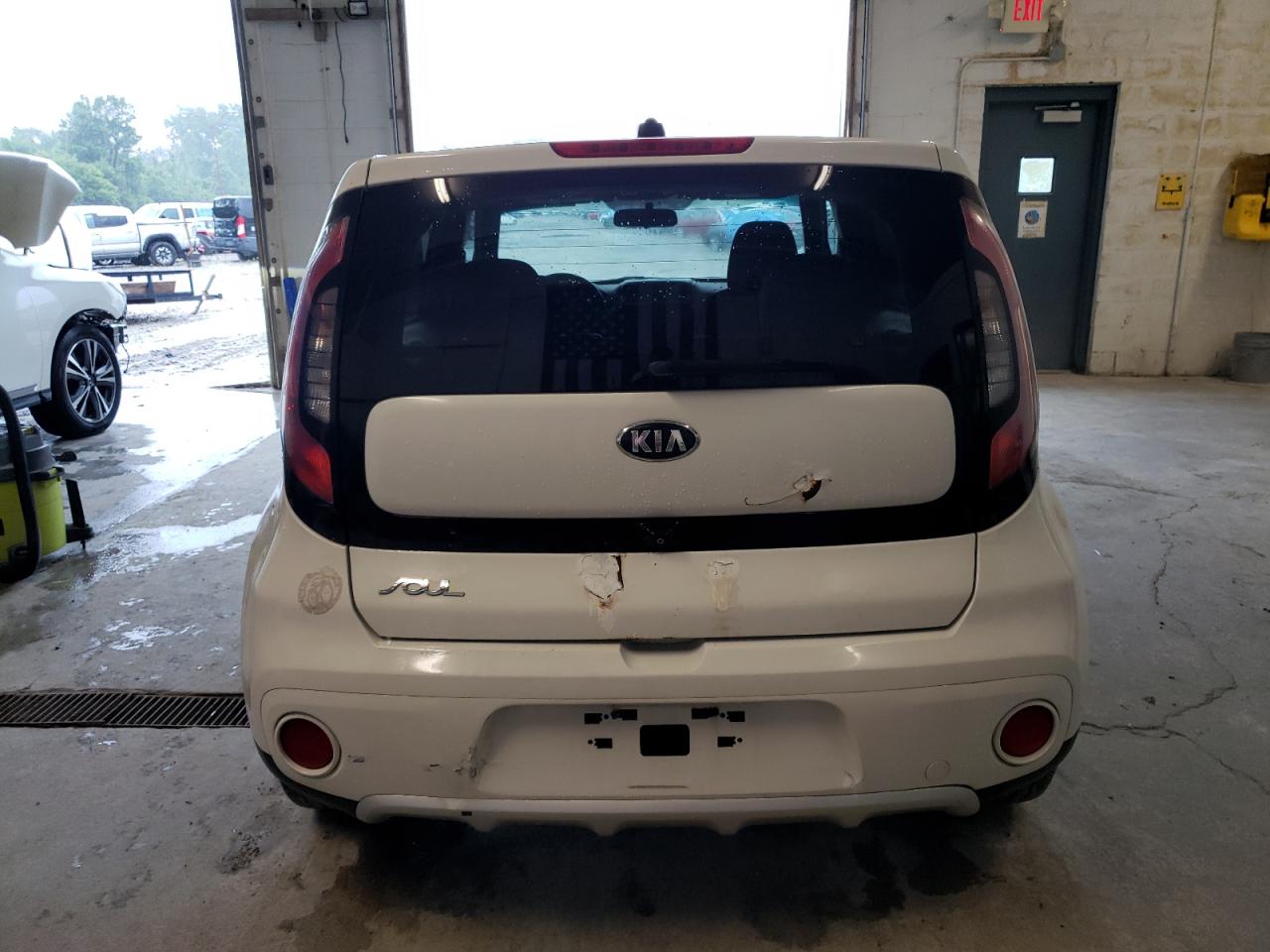 2017 Kia Soul + VIN: KNDJP3A57H7425696 Lot: 67273865