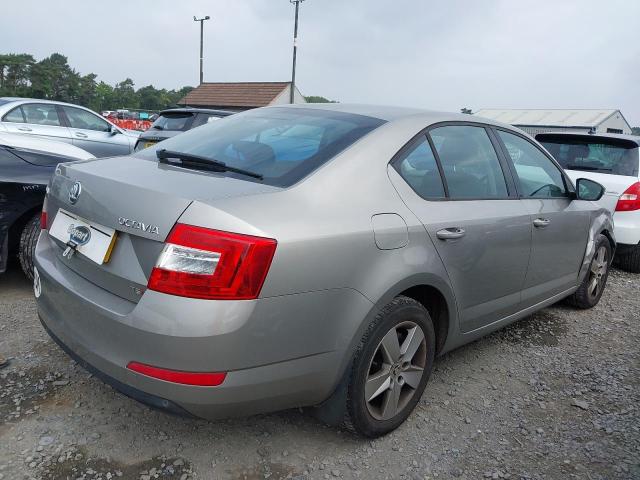 2013 SKODA OCTAVIA SE