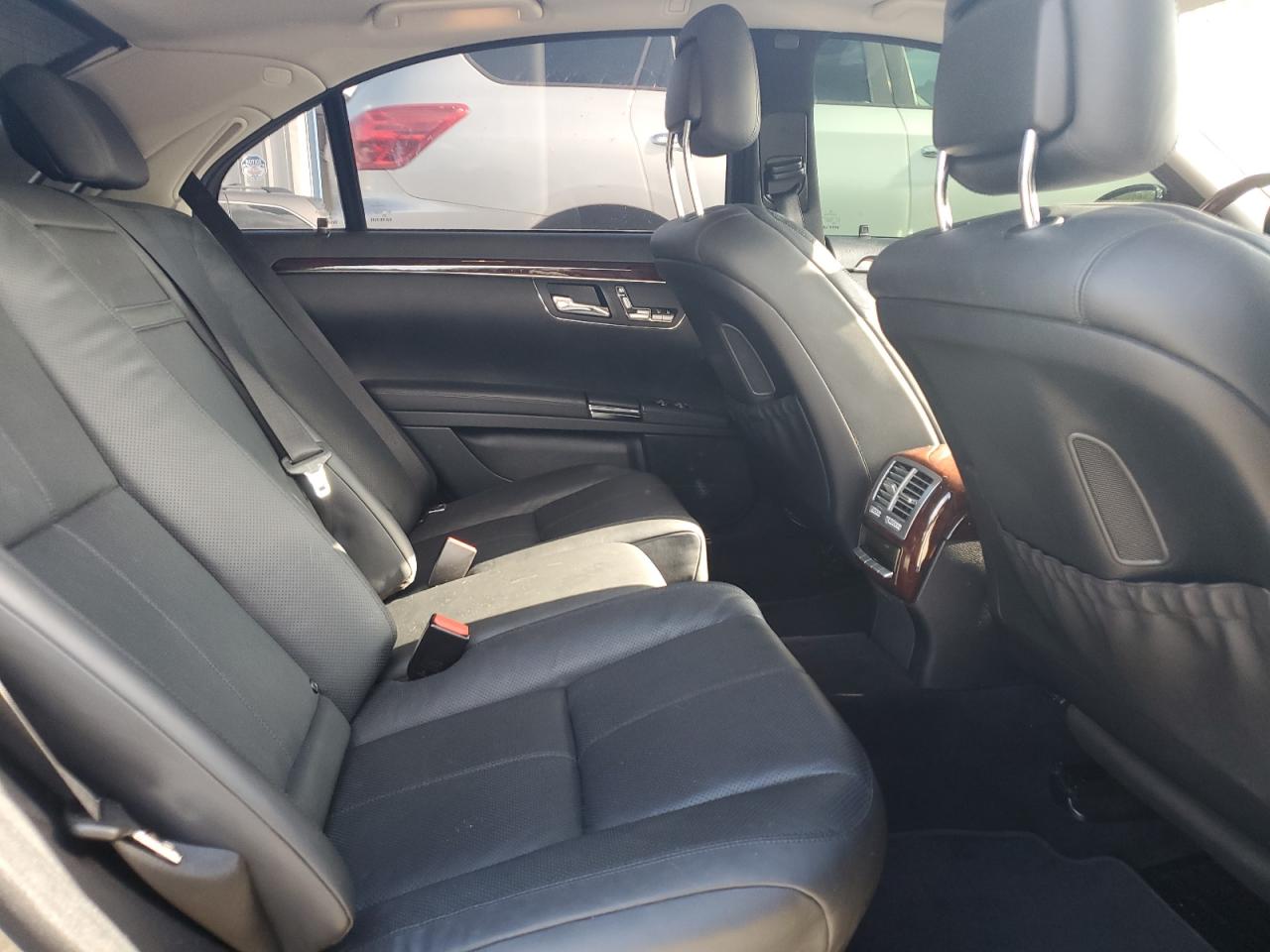 2009 Mercedes-Benz S 550 VIN: WDDNG71X59A250692 Lot: 64853285