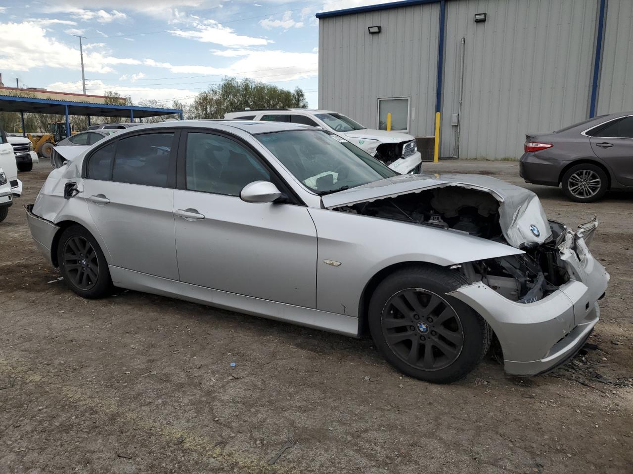 2007 BMW 328 I VIN: WBAVA335X7KX71668 Lot: 63438255