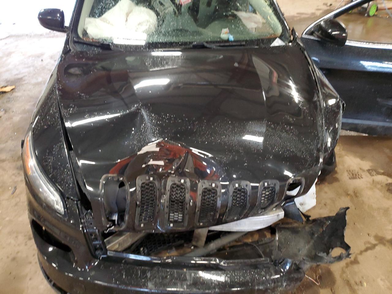 2015 Jeep Cherokee Latitude VIN: 1C4PJMCB7FW681036 Lot: 64071625