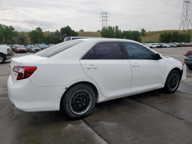 TOYOTA CAMRY 2014 Biały