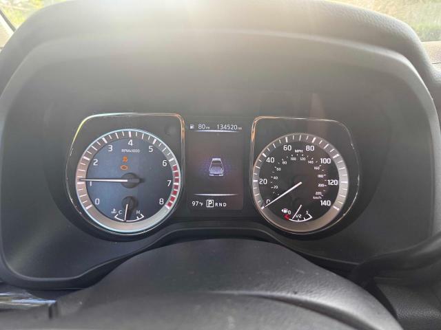  NISSAN TITAN 2017 Szary