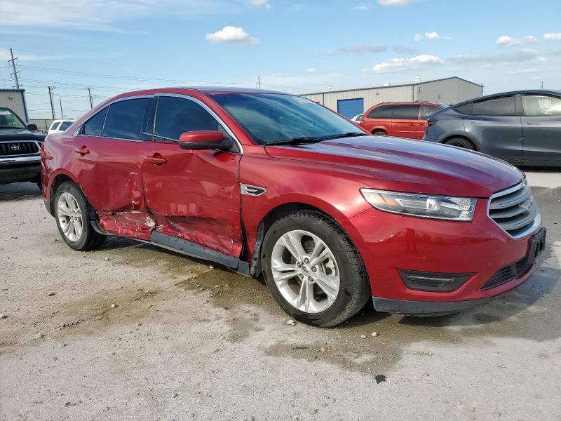 FORD TAURUS 2017 Красный