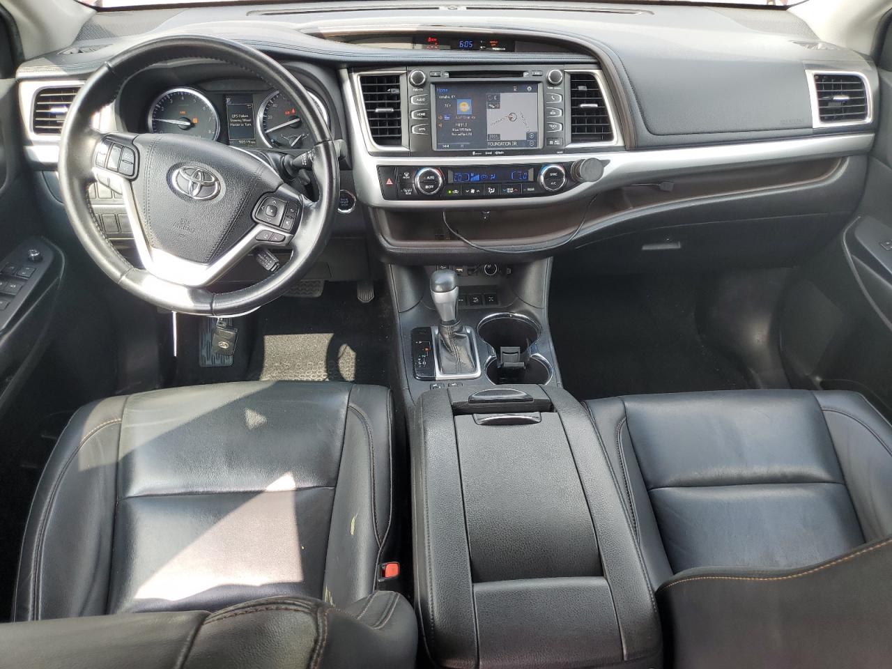 2019 Toyota Highlander Se VIN: 5TDJZRFH1KS978888 Lot: 63668965