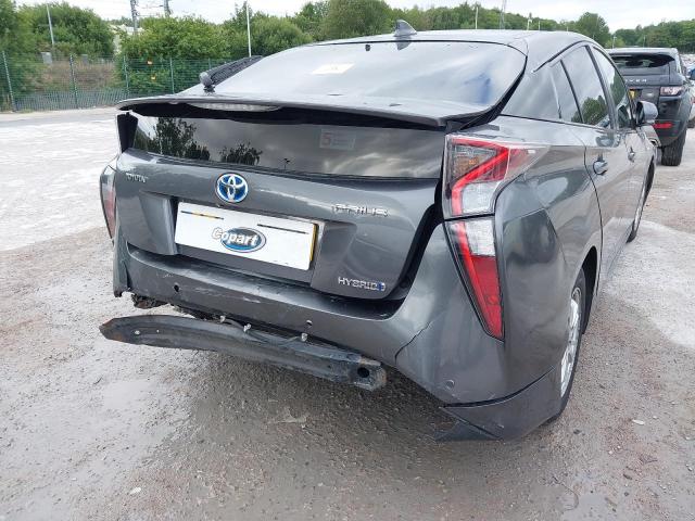 2017 TOYOTA PRIUS ACTI