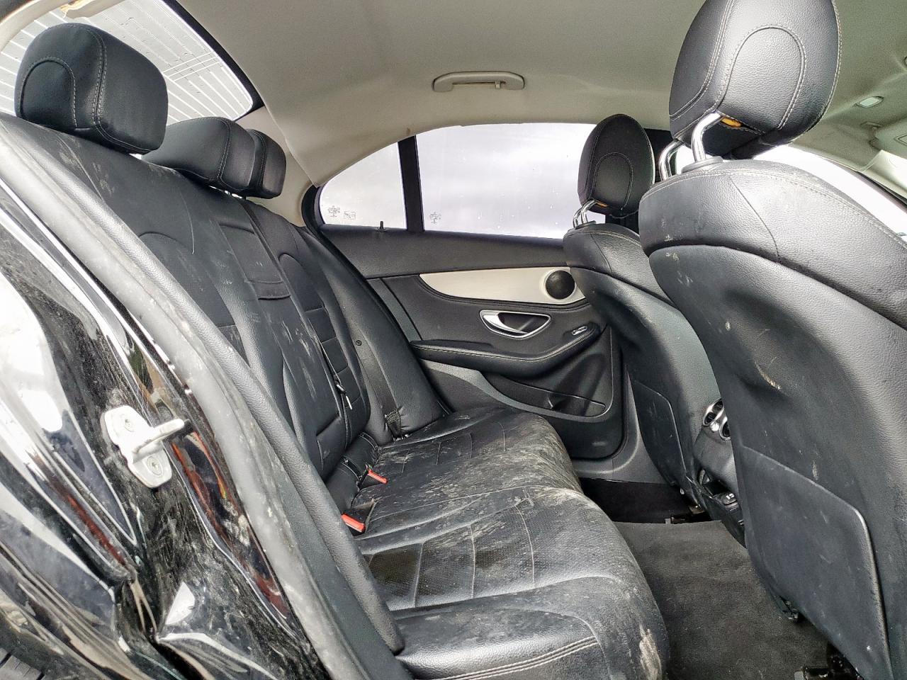 2015 Mercedes-Benz C 300 VIN: 55SWF4JB5FU092733 Lot: 65744925