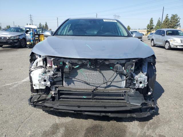  TOYOTA CAMRY 2021 Silver