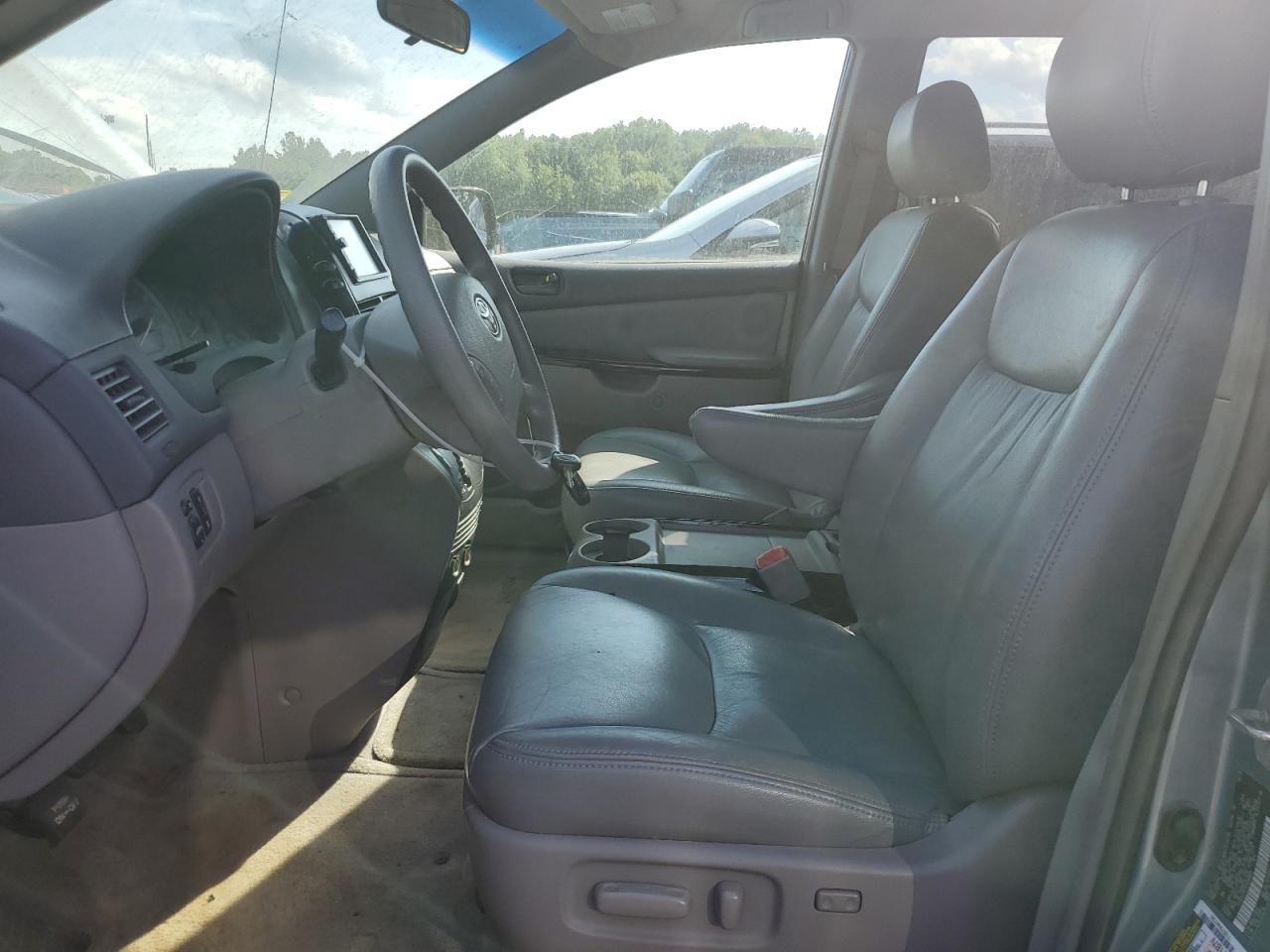 2005 Toyota Sienna Ce VIN: 5TDZA23C15S386826 Lot: 65550295