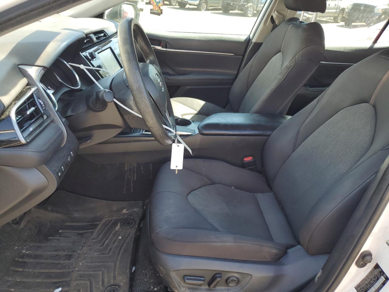 2019 Toyota Camry L VIN: 4T1B11HK7KU800917 Lot: 64745875