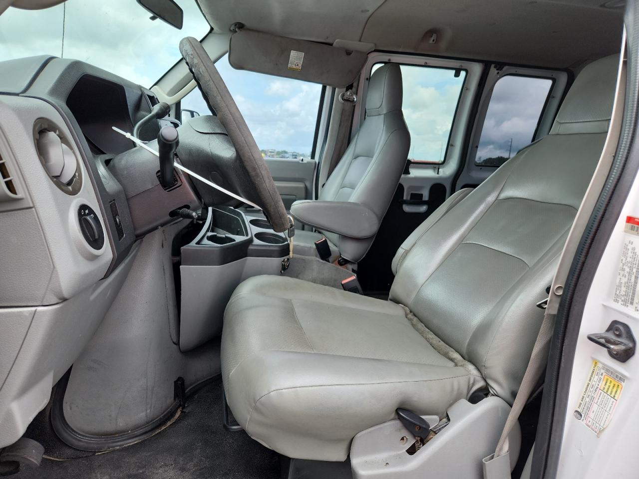 2012 Ford Econoline E350 Super Duty Wagon VIN: 1FBSS3BLXCDA16073 Lot: 63227245