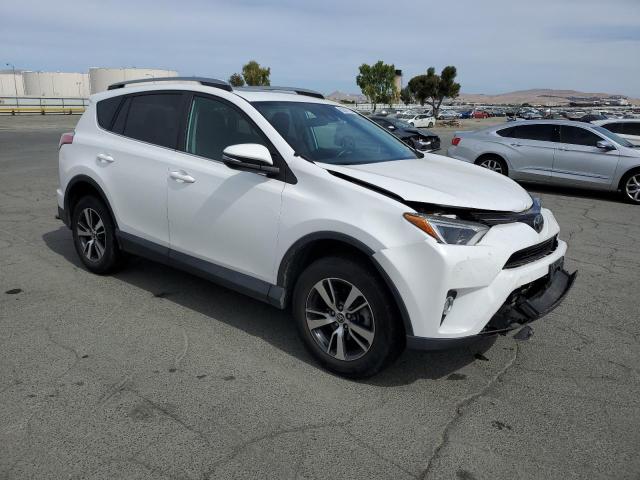  TOYOTA RAV4 2018 White