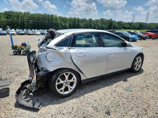 Sedans FORD FOCUS 2012 Gray