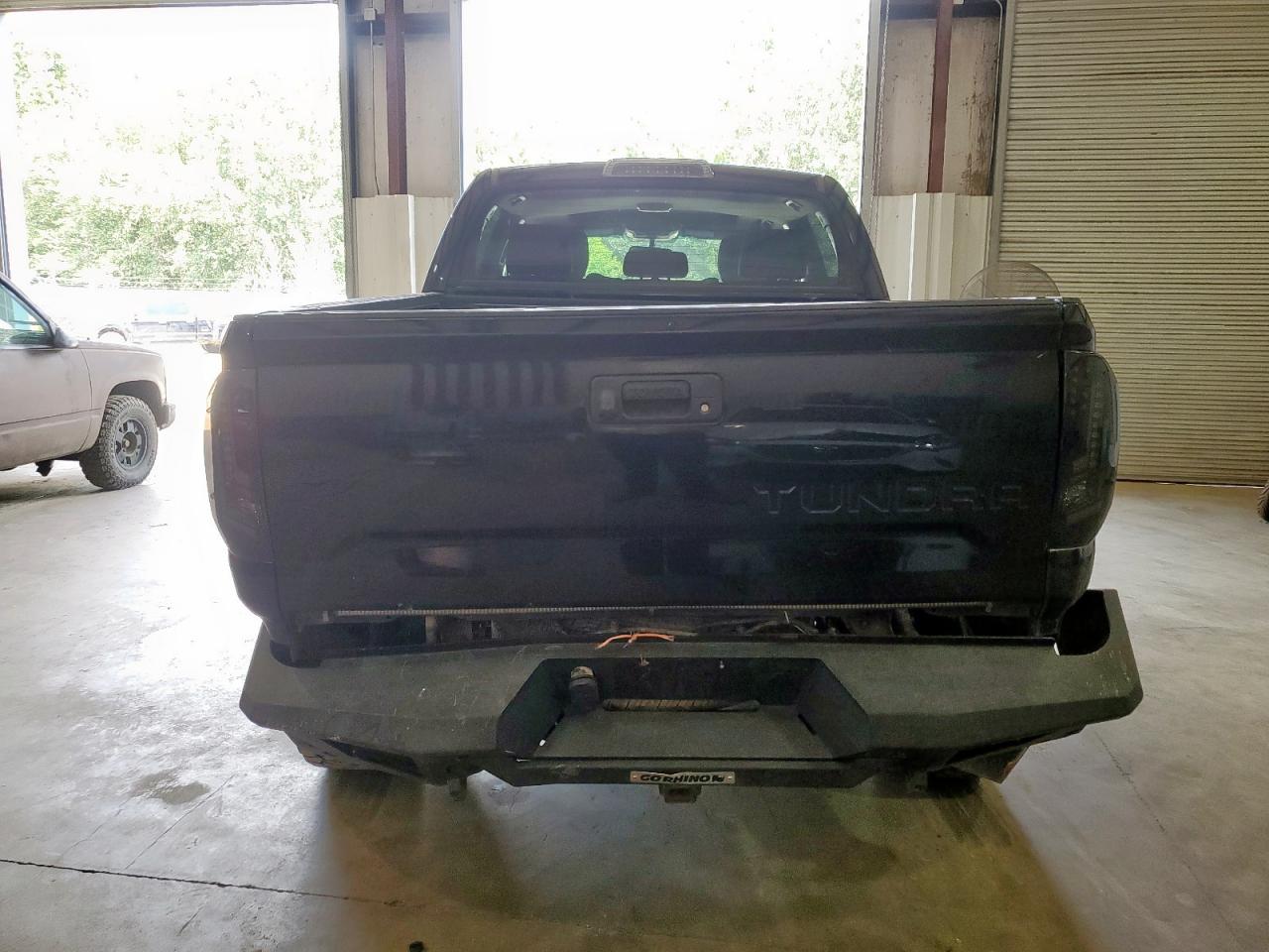 2016 Toyota Tundra Crewmax Limited VIN: 5TFHW5F18GX537988 Lot: 64380245