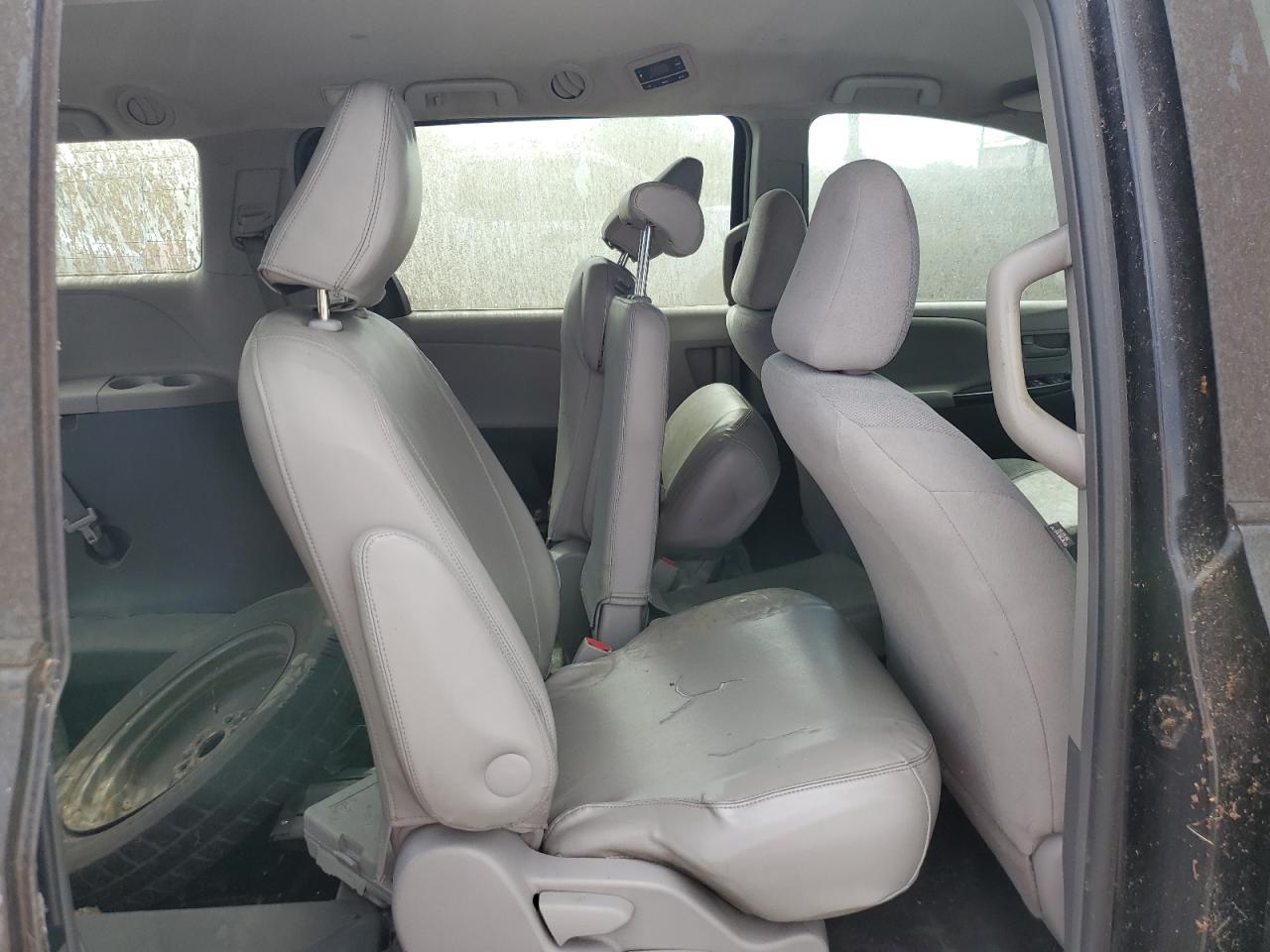 2015 Toyota Sienna VIN: 5TDZK3DC8FS570390 Lot: 65848945