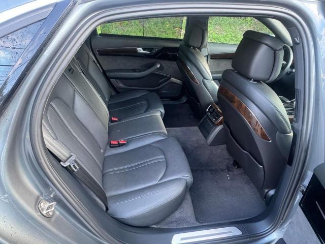 Sedans AUDI A8 2014 Szary