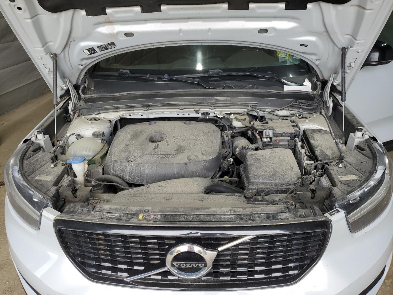 2020 Volvo Xc40 T5 R-Design VIN: YV4162UM1L2243916 Lot: 63404785