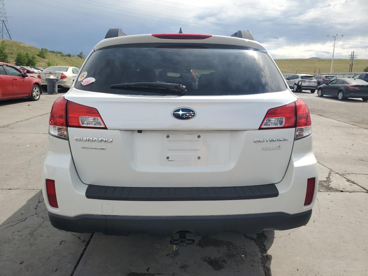 2014 Subaru Outback 2.5I Limited VIN: 4S4BRBPC7E3256681 Lot: 63121025