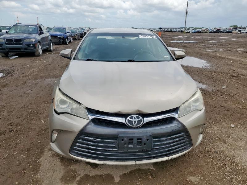 Sedans TOYOTA CAMRY 2017 Beżowy