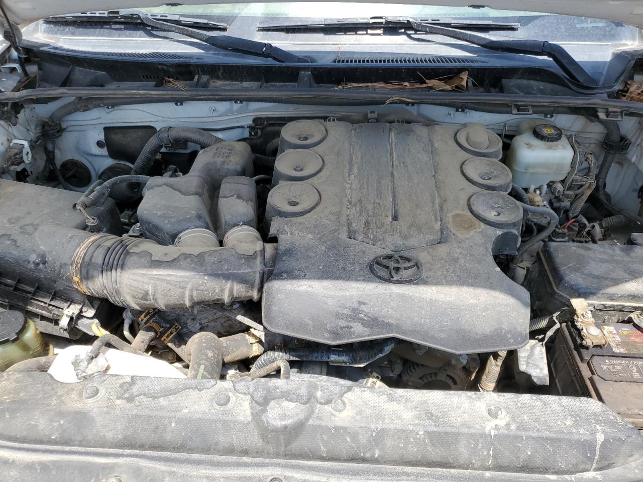 2018 Toyota 4Runner Sr5/Sr5 Premium VIN: JTEBU5JR8J5530868 Lot: 63640155
