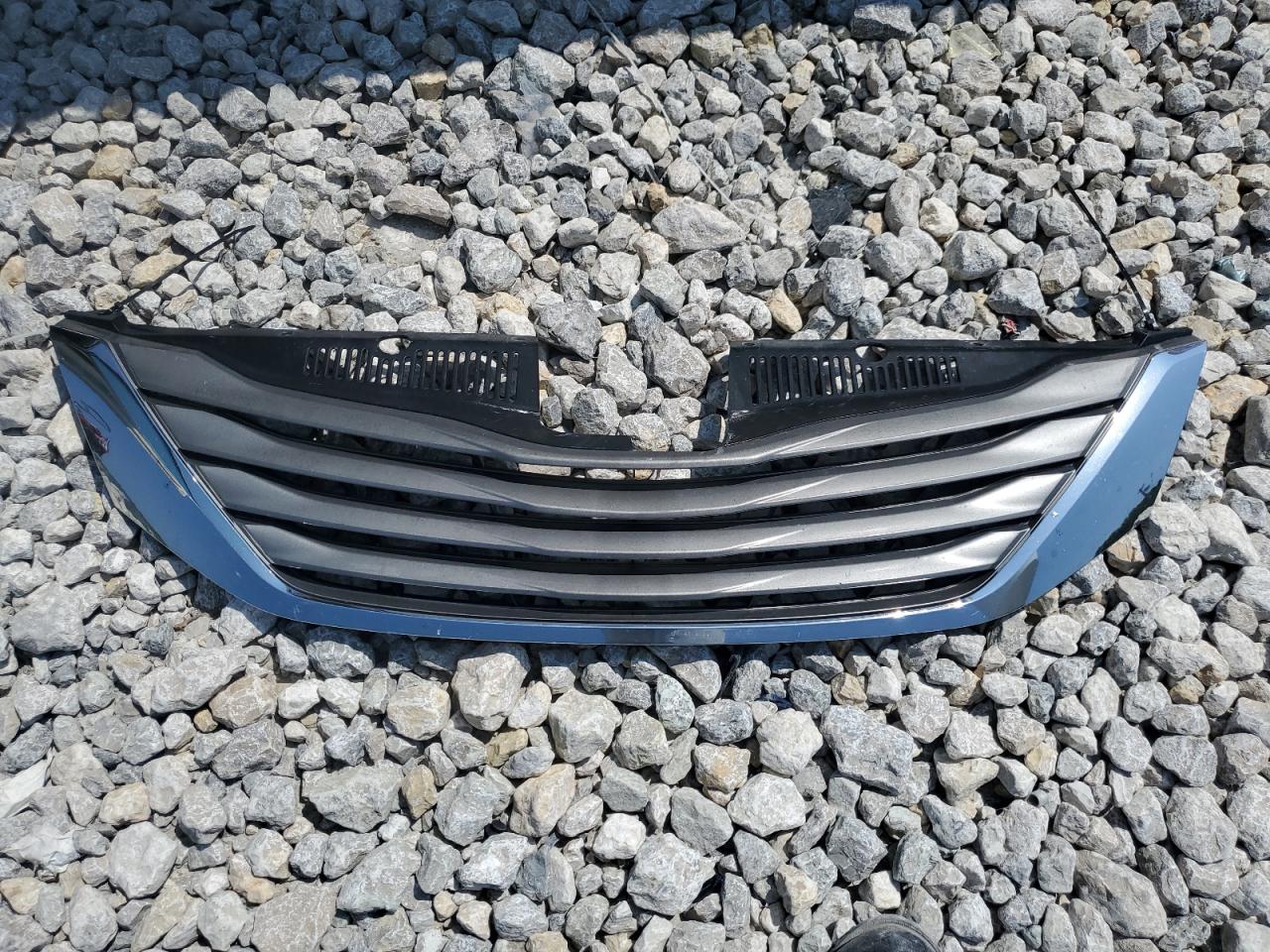 2011 Toyota Sienna Xle VIN: 5TDYK3DC8BS104318 Lot: 64807965