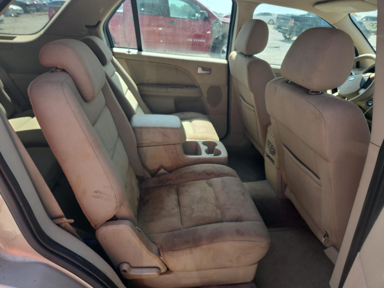 2005 Ford Freestyle Se VIN: 1FMZK01115GA68925 Lot: 63579865