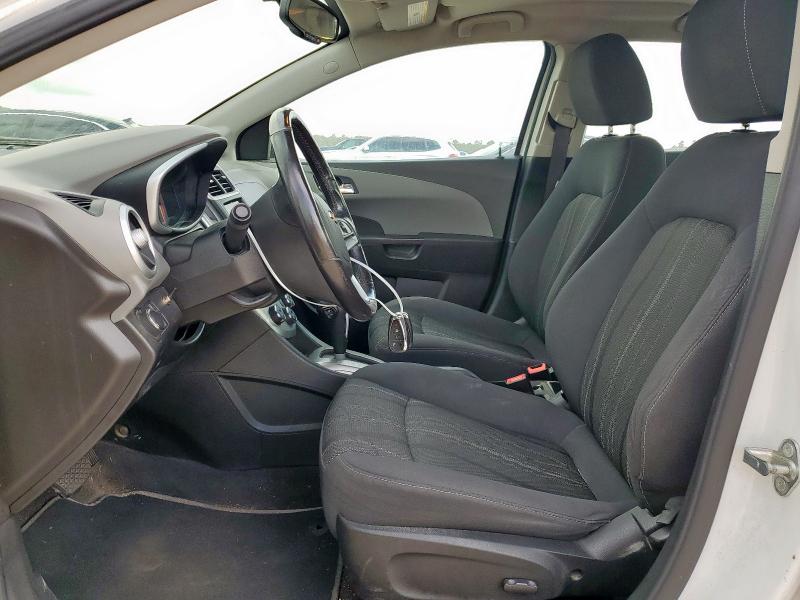  CHEVROLET SONIC 2018 Biały
