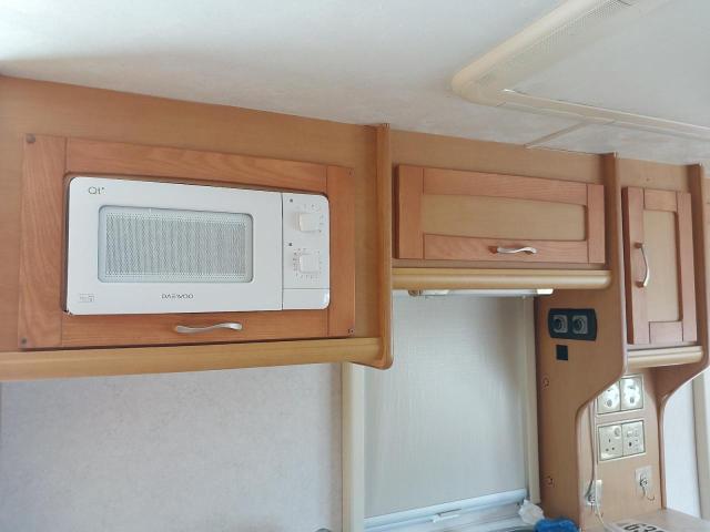 2005 COMPASS CORONA 524
