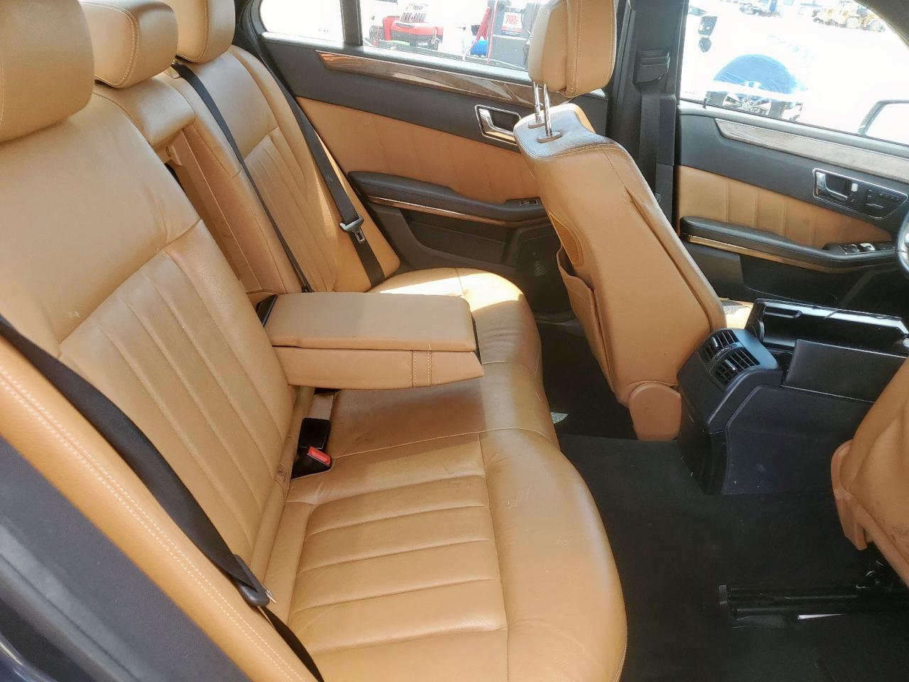 2011 Mercedes-Benz E 350 VIN: WDDHF5GB4BA387323 Lot: 63188535
