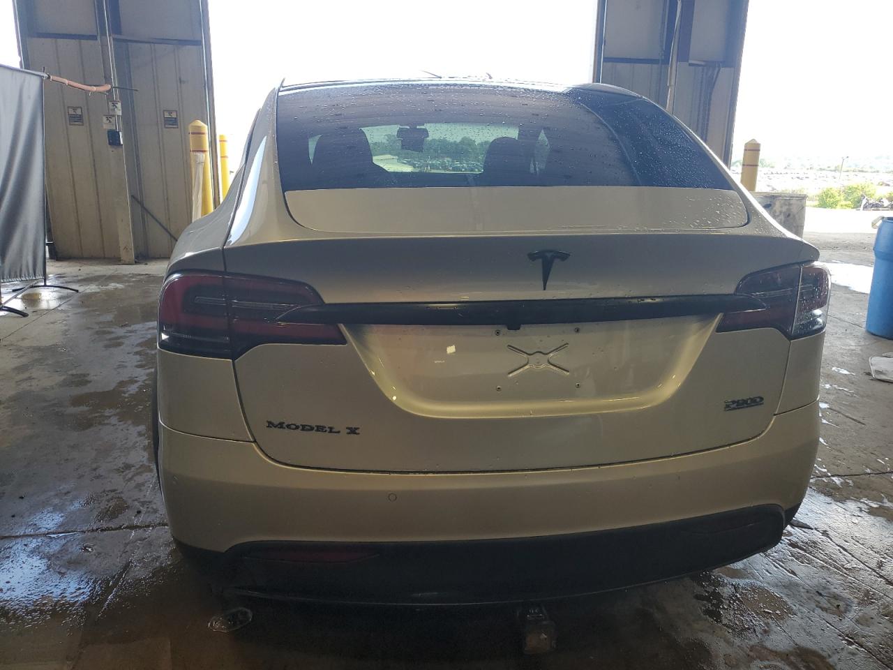 2016 Tesla Model X VIN: 5YJXCBE45GF008460 Lot: 62368305