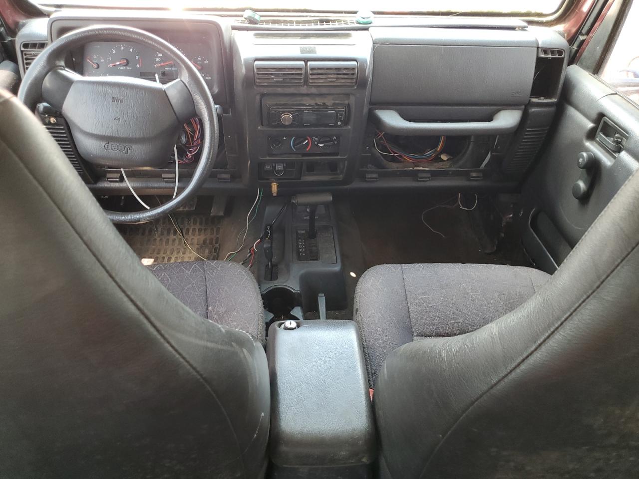2002 Jeep Wrangler / Tj X VIN: 1J4FA39SX2P732881 Lot: 64451185