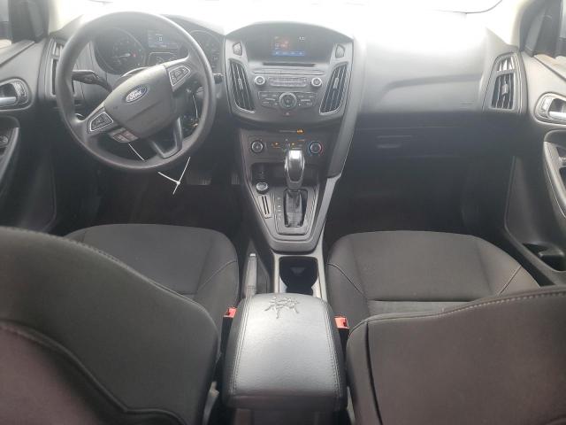 Hatchbacks FORD FOCUS 2016 Silver