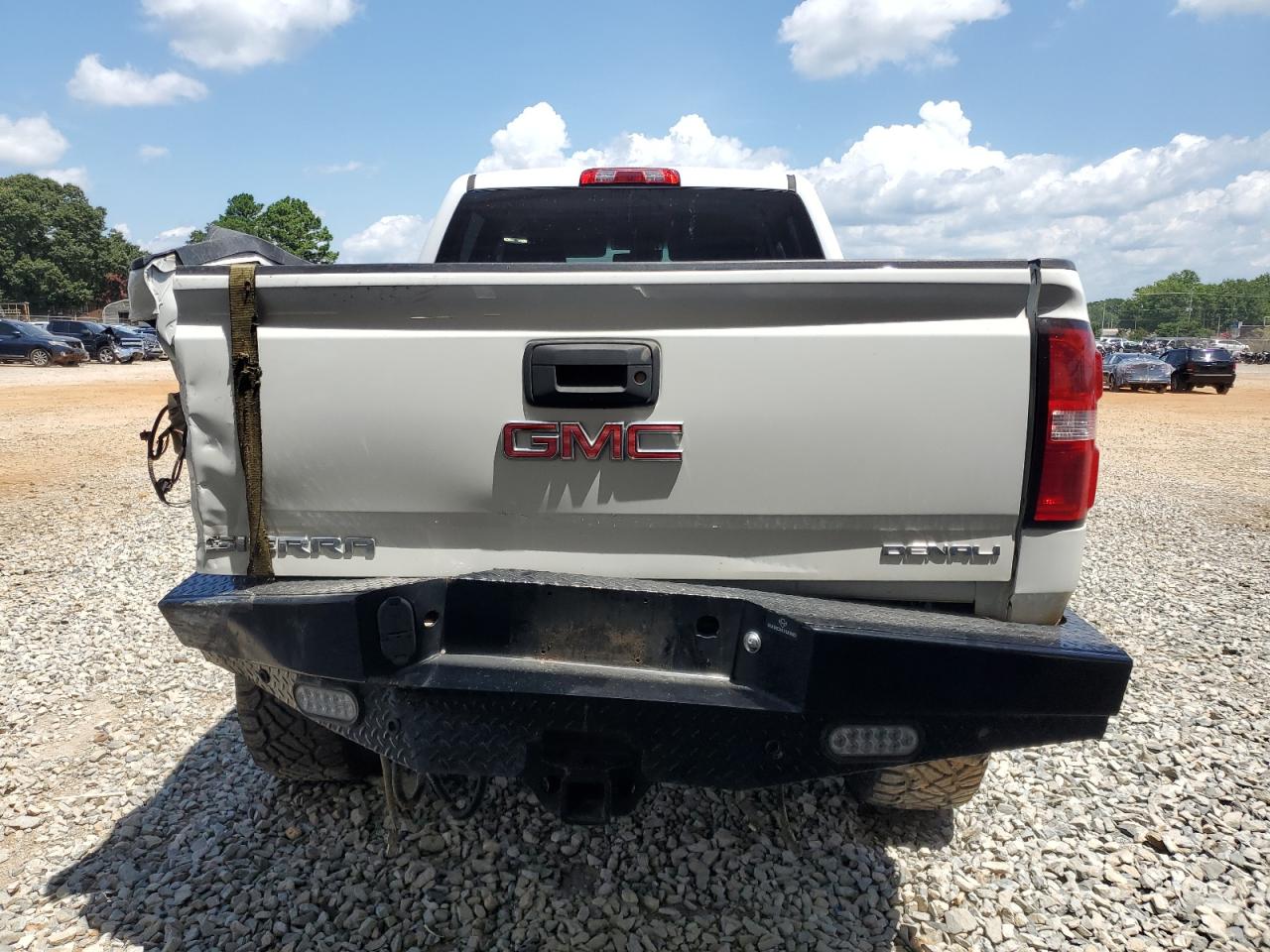 2017 GMC Sierra K2500 Denali VIN: 1GT12UEY7HF247898 Lot: 64195525