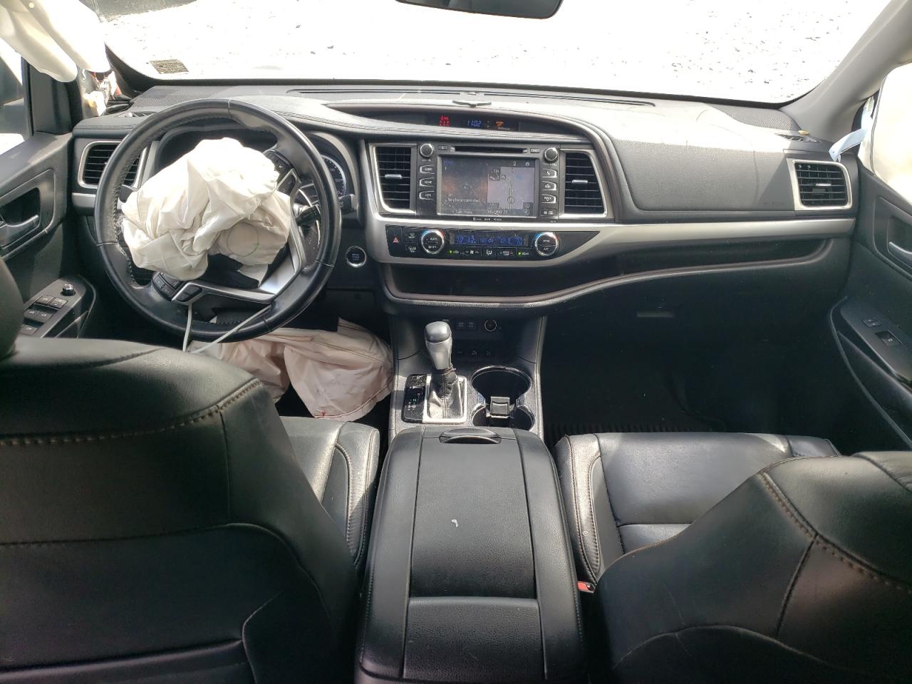 2017 Toyota Highlander Se VIN: 5TDJZRFHXHS464966 Lot: 64739515