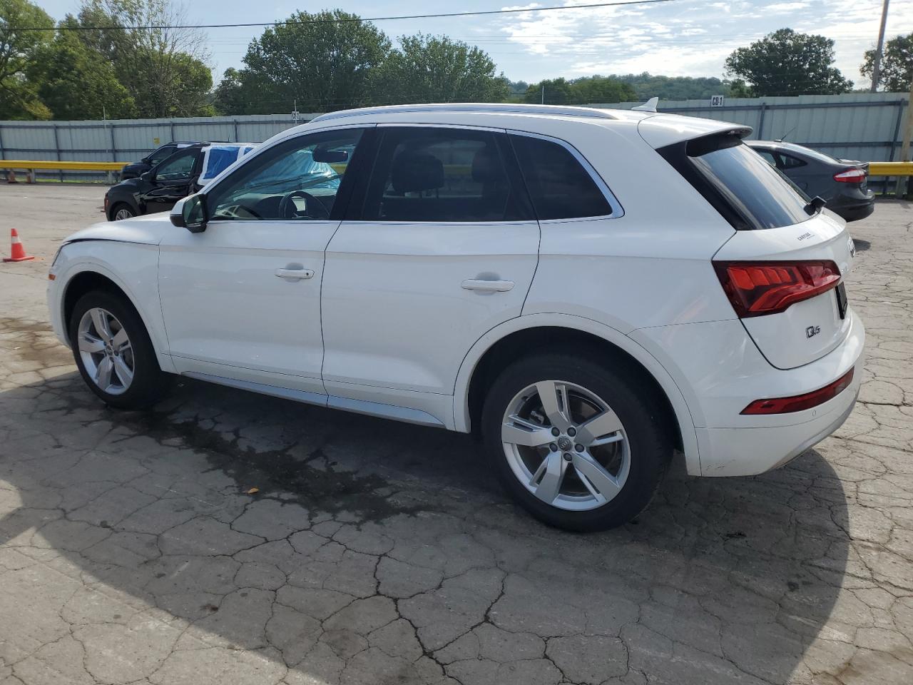 wa1bnafyxj2059098 WA1BNAFYXJ2059098 2018 Audi Q5 Premium Plus