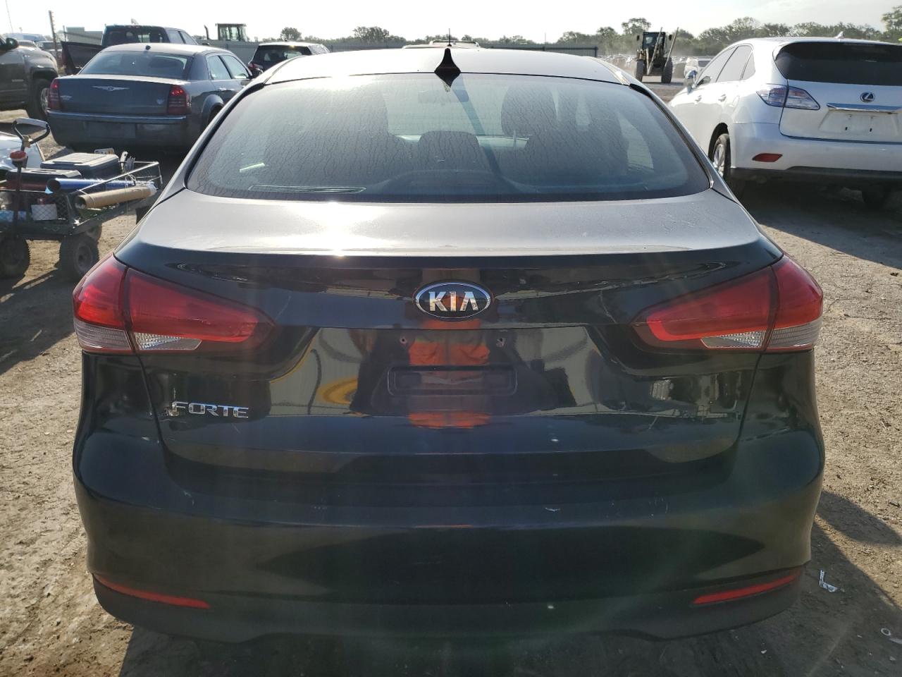 2017 Kia Forte Lx VIN: 3KPFK4A79HE154071 Lot: 63325375