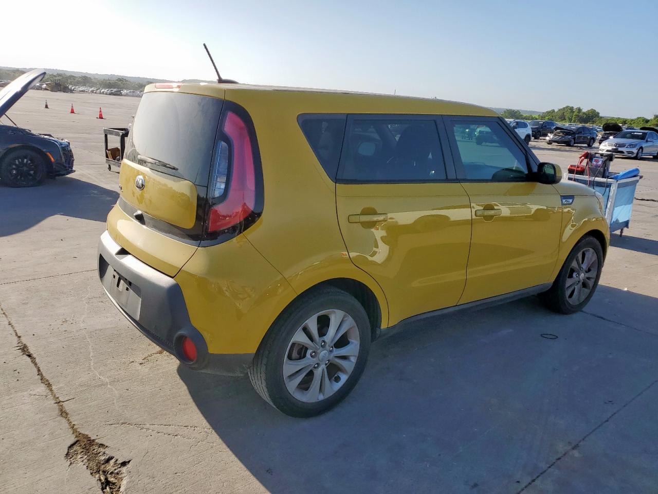 2015 Kia Soul + VIN: KNDJP3A50F7215325 Lot: 66710205
