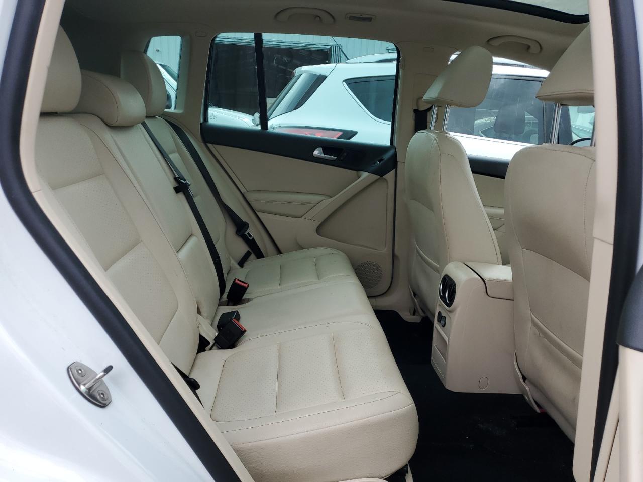 2017 Volkswagen Tiguan Wolfsburg VIN: WVGSV7AX8HW505013 Lot: 64237755
