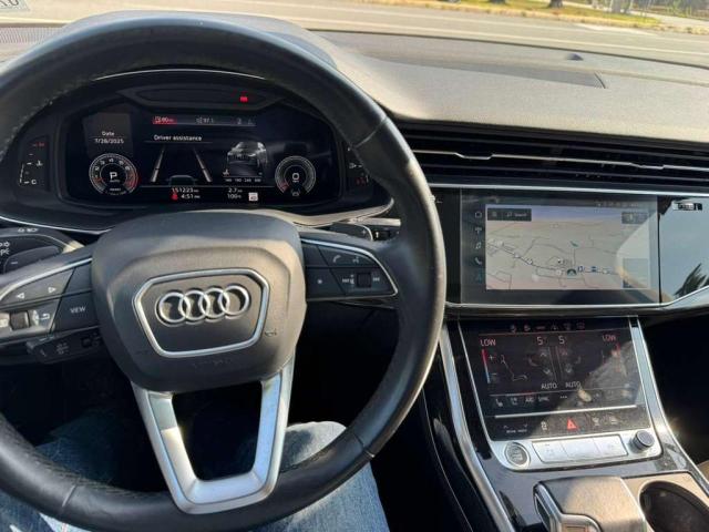  AUDI Q7 2021 Fioletowy
