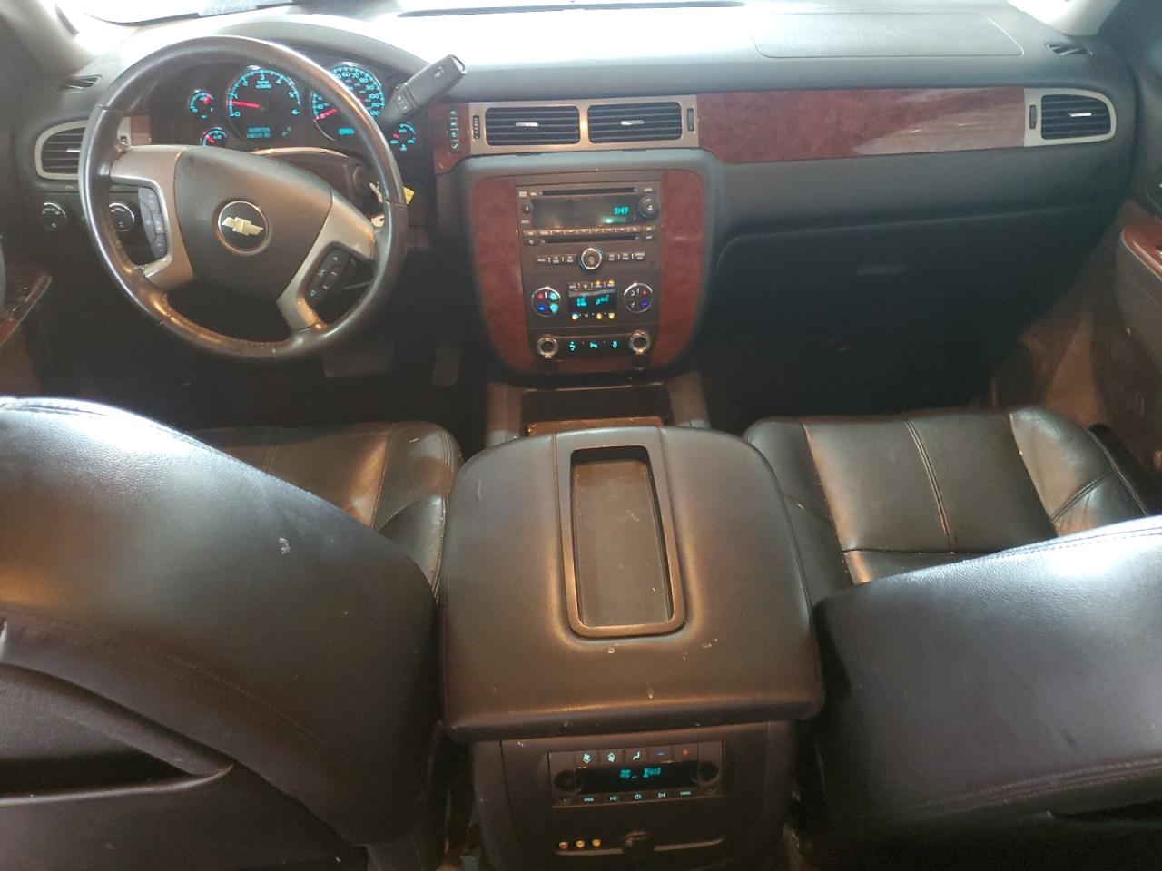 2014 Chevrolet Suburban K1500 Lt VIN: 1GNSKJE71ER201432 Lot: 65610955