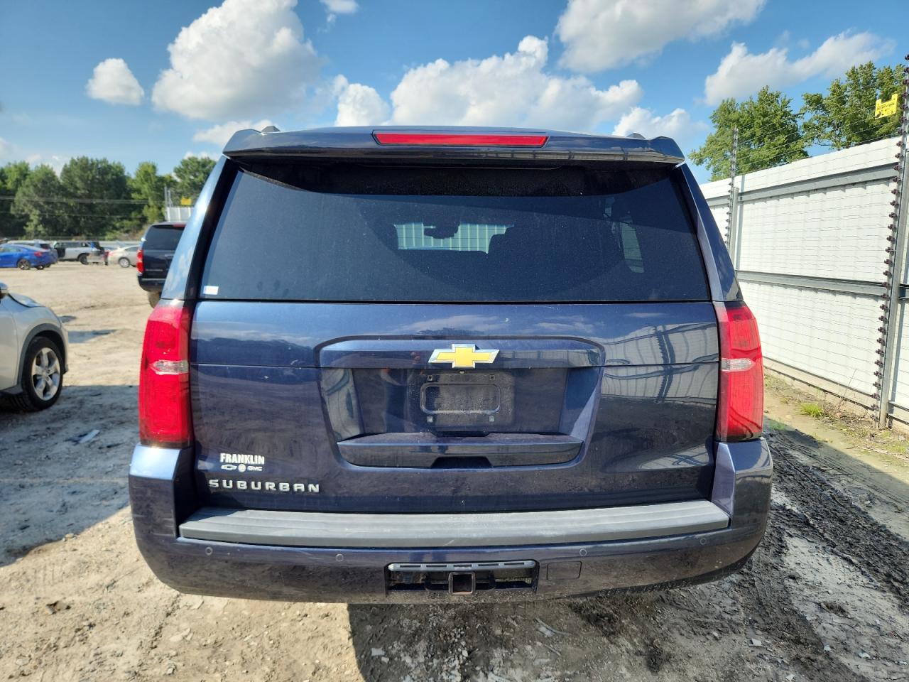 2017 Chevrolet Suburban K1500 Lt VIN: 1GNSKHKC2HR161201 Lot: 64577395