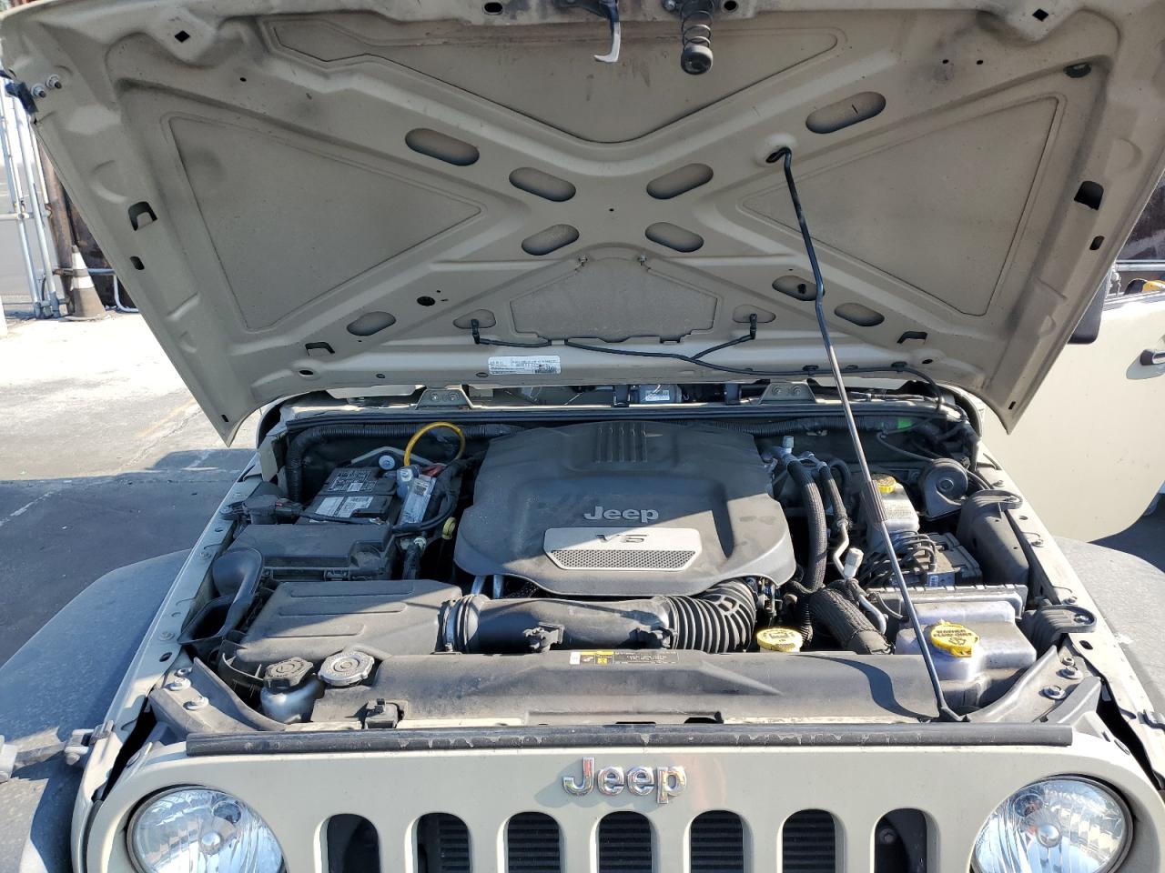 2018 Jeep Wrangler Unlimited Sport VIN: 1C4BJWDG8JL907613 Lot: 64982705